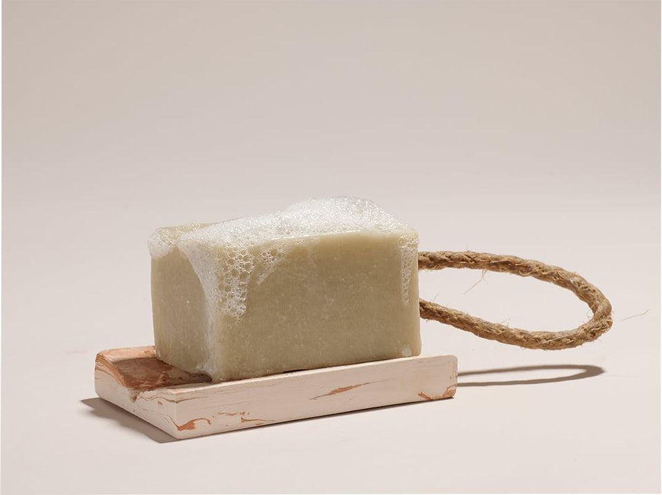 PORTE SAVON | en céramique signé par artiste